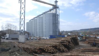 <p>Das Großsägewerk IBV will in Burtonville u. a. ein zweites Biomasseheizkraftwerk in Betrieb nehmen. Die Gesamtinvestitionen beziffert Geschäftsführer Josef Haas auf 60 Millionen Euro.</p>