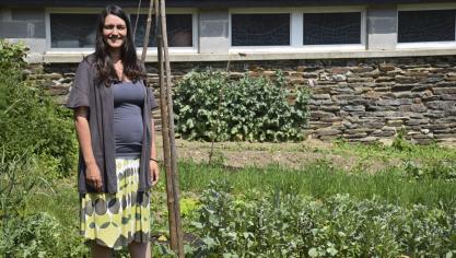<p>Inga Voss in ihrem Garten in Lascheid. Die 33-Jährige erzielte bei den Gemeinschaftswahlen 1.130 Vorzugsstimmen: „Mein Tatendrang ist durch dieses tolle Ergebnis noch gesteigert worden“, sagt sie.</p>