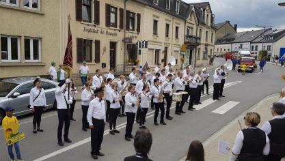 <p>Für die musikalische Unterhaltung beim Festzug in Wiltz sorgte neben der Spielgemeinschaft Rocherath-Krinkelt-Wirtzfeld (Foto) ebenfalls die Kgl. Musikgesellschaft Edelweiss Crombach.</p>