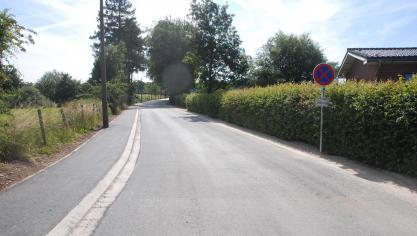 <p>Besserer Zugang zum Bütgenbacher See: Sanierte Straße Langen Driescher ab Ende der Woche wieder offen</p>
