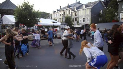 <p>Malmedy feierte den 21. Juli mit viel Musik, Tanz und Feuerwerk an neuem Standort</p>
