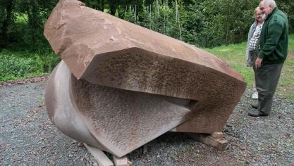 <p>Die im Rahmen des Bildhauer-Symposiums erschaffenen Werke können auch künftig als Bestandteile des neuen Skulpturenwegs im Dreiländereck bestaunt werden.</p>