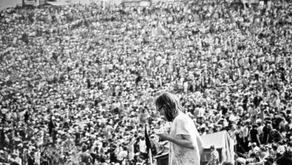 <p>400.000 Menschen feierten im August 1969 in Bethel im Bundesstaat New York das legendäre Woodstock-Festival. Seither gab es viele Bemühungen, das Gefühl von damals zu wiederholen - ohne Erfolg.</p>