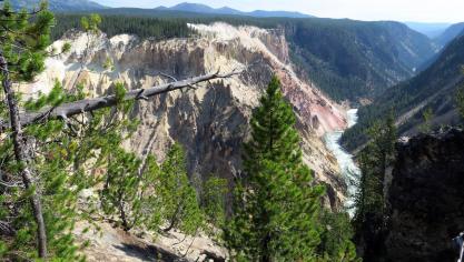 <p>Geformt durch das Ende der Eiszeit: Der Grand Canyon of the Yellowstone ist einer der Höhepunkte des Nationalparks.</p>