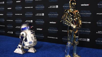 <p>R2-D2 (l.) and C-3PO</p>