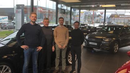 <p>John, José und Justin Emontspool sowie Vincent Remion (v. l.) im Show-Room von Xclusivecars, der bisherigen Audi-Niederlassung an der Herbesthaler Straße in Eupen.</p>