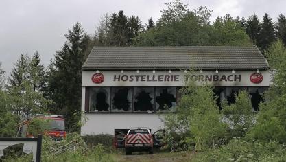 <p>Das Betreten der Brandruine der Hostellerie Tornbach in Berterath ist mittlerweile strengstens untersagt. Es besteht akute Einsturzgefahr.</p>