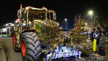 <p>„Adventsleuchten der Traktoren“ – Eupener Land</p>
