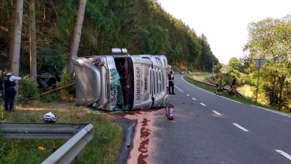<p>N62 wegen umgestürztem Milchtankwagen gesperrt</p>
