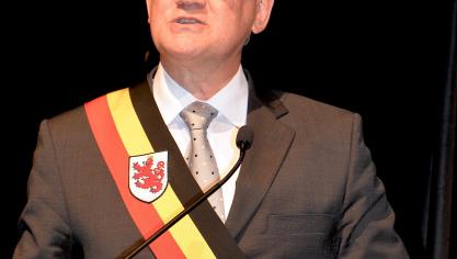<p>Bürgermeister Herbert Grommes bei seiner Festansprache.</p>