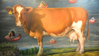 <p>Eine Kuh hinter Stacheldraht in freier Natur: Hubert Schäfer lässt sich keinem Stil zuordnen. In neueren Werken arbeitet er oft mit Kaseinfarben.</p>
