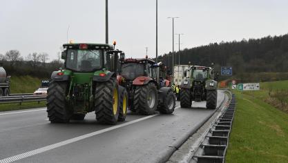 <p>Bauernproteste auch auf der Autobahn in St.Vith</p>
