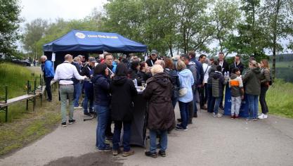 <p>Den Aperitif servierten die Lions Clubs aus St.Vith und Eupen.</p>