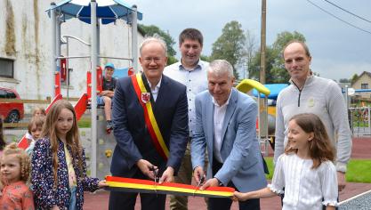<p>Dorfgemeinschaft freut sich über neuen Spielplatz in Galhausen</p>