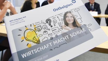 <p>„Wirtschaft macht Schule“ goes Studienkreis Schule &amp; Wirtschaft</p>
