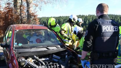 <p>Multidisziplinäre Übung der Eifelpolizei in Worriken</p>
