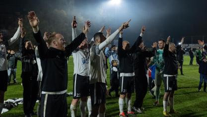 <p>Eiskalt, aber etwas glücklich krönt sich St.Vith gegen Amel zum Derbysieger.</p>