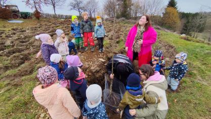 <p>Wirtzfeld pflanzt vor: Eifel-Dörfer stärken ihre „grüne Infrastruktur“</p>

