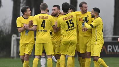 <p>In der ersten Halbzeit spielte Weywertz mit St.Vith phasenweise Katz und Maus.</p>