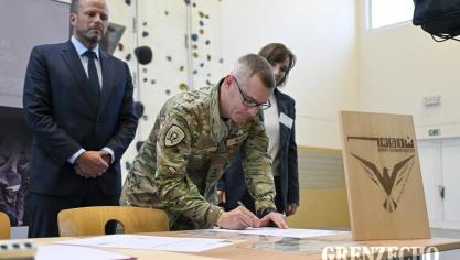 <p>Verteidigungsminister Theo Francken in Eupen</p>
