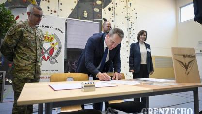 <p>Verteidigungsminister Theo Francken in Eupen</p>
