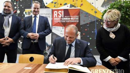 <p>Verteidigungsminister Theo Francken in Eupen</p>

