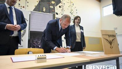 <p>Verteidigungsminister Theo Francken in Eupen</p>
