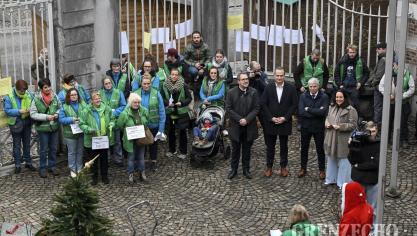 <p>Demo nicht-kommerzieller Sektor</p>
