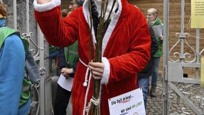 <p>Demo nicht-kommerzieller Sektor</p>
