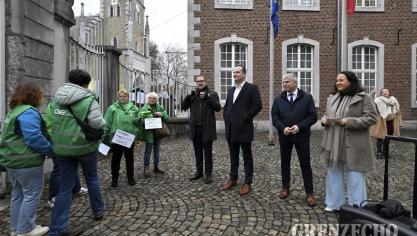 <p>Demo nicht-kommerzieller Sektor</p>
