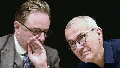 <p>Regierungschef De Wever (l.) und sein sozialistischer Vize Vandenbroucke. „Wenn man Vizepremier ist, muss man wollen, dass der Premier Erfolg hat – selbst wenn man politisch weit auseinanderliegt.“</p>