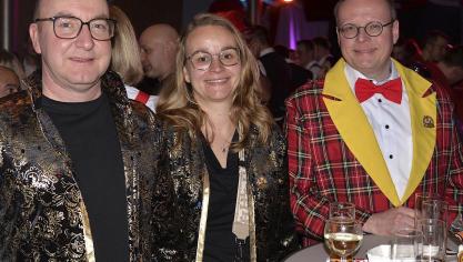 <p>Lachende Böschäsel Arena Rocherath</p>
