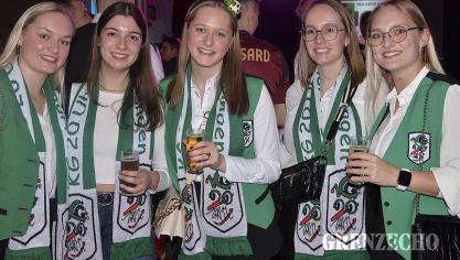 <p>Lachende Böschäsel Arena Rocherath</p>
