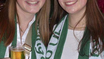 <p>Lachende Böschäsel Arena Rocherath</p>
