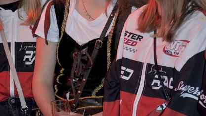 <p>Lachende Böschäsel Arena Rocherath</p>
