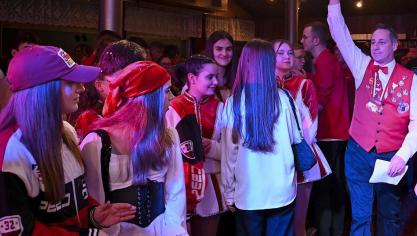 <p>Lachende Böschäsel Arena Rocherath</p>
