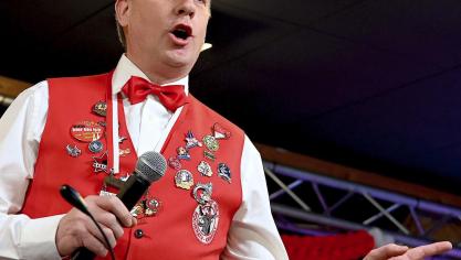 <p>Lachende Böschäsel Arena Rocherath</p>
