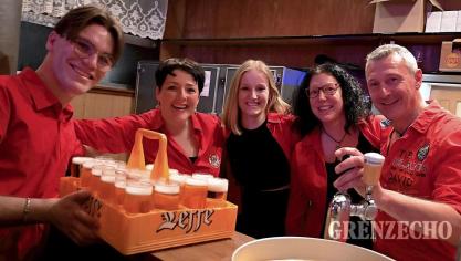 <p>Lachende Böschäsel Arena Rocherath</p>
