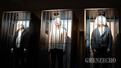 <p>Theatergruppe Crombach mit „Die Physiker“</p>
