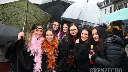 <p>Möhnendonnerstag in St.Vith [Teil 1]</p>
