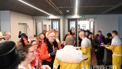 <p>Möhnendonnerstag in Büllingen [Teil 1]</p>
