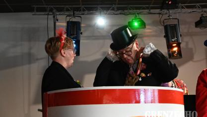 <p>Möhnendonnerstag in Büllingen [Teil 1]</p>
