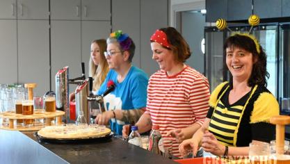 <p>Möhnendonnerstag in Büllingen [Teil 2]</p>
