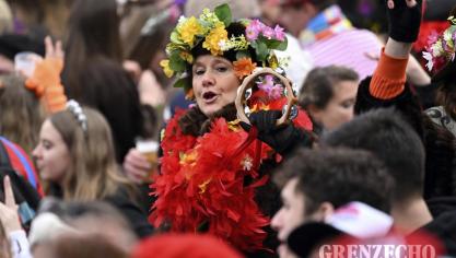 <p>Altweiberdonnerstag am Marktplatz [Teil 1]</p>
