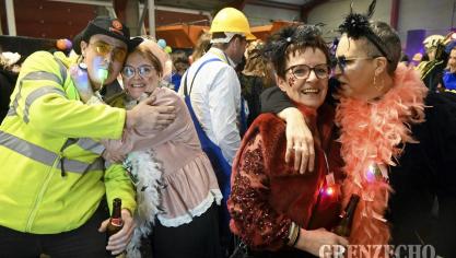 <p>Möhnendonnerstag in Grüfflingen</p>
