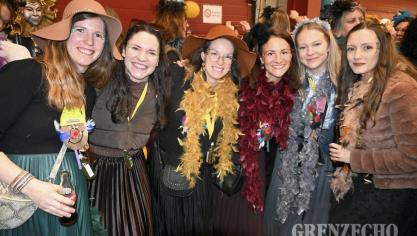 <p>Möhnendonnerstag in Grüfflingen</p>
