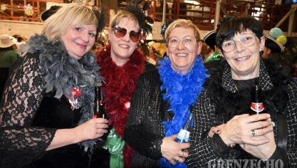 <p>Möhnendonnerstag in Grüfflingen [Teil 2]</p>
