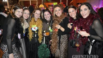 <p>Möhnendonnerstag in Grüfflingen [Teil 2]</p>
