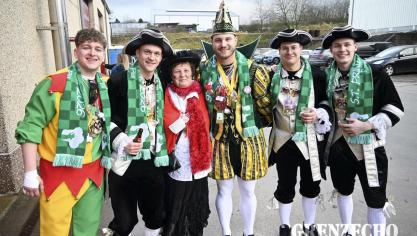 <p>Möhnendonnerstag in Grüfflingen [Teil 2]</p>
