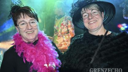 <p>Möhnendonnerstag in Grüfflingen [Teil 2]</p>
